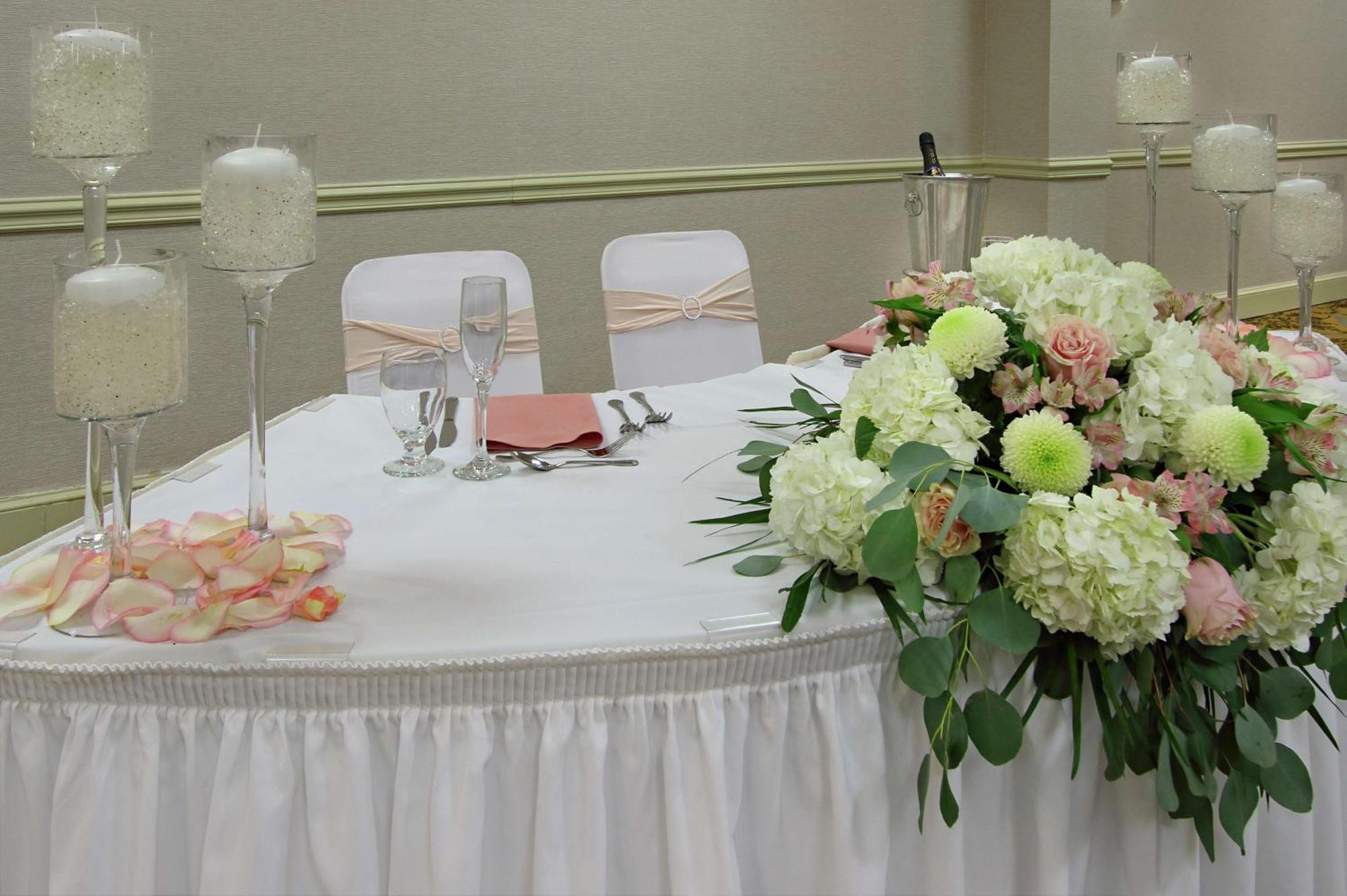מלון Doubletree By Hilton מאוואה מראה חיצוני תמונה