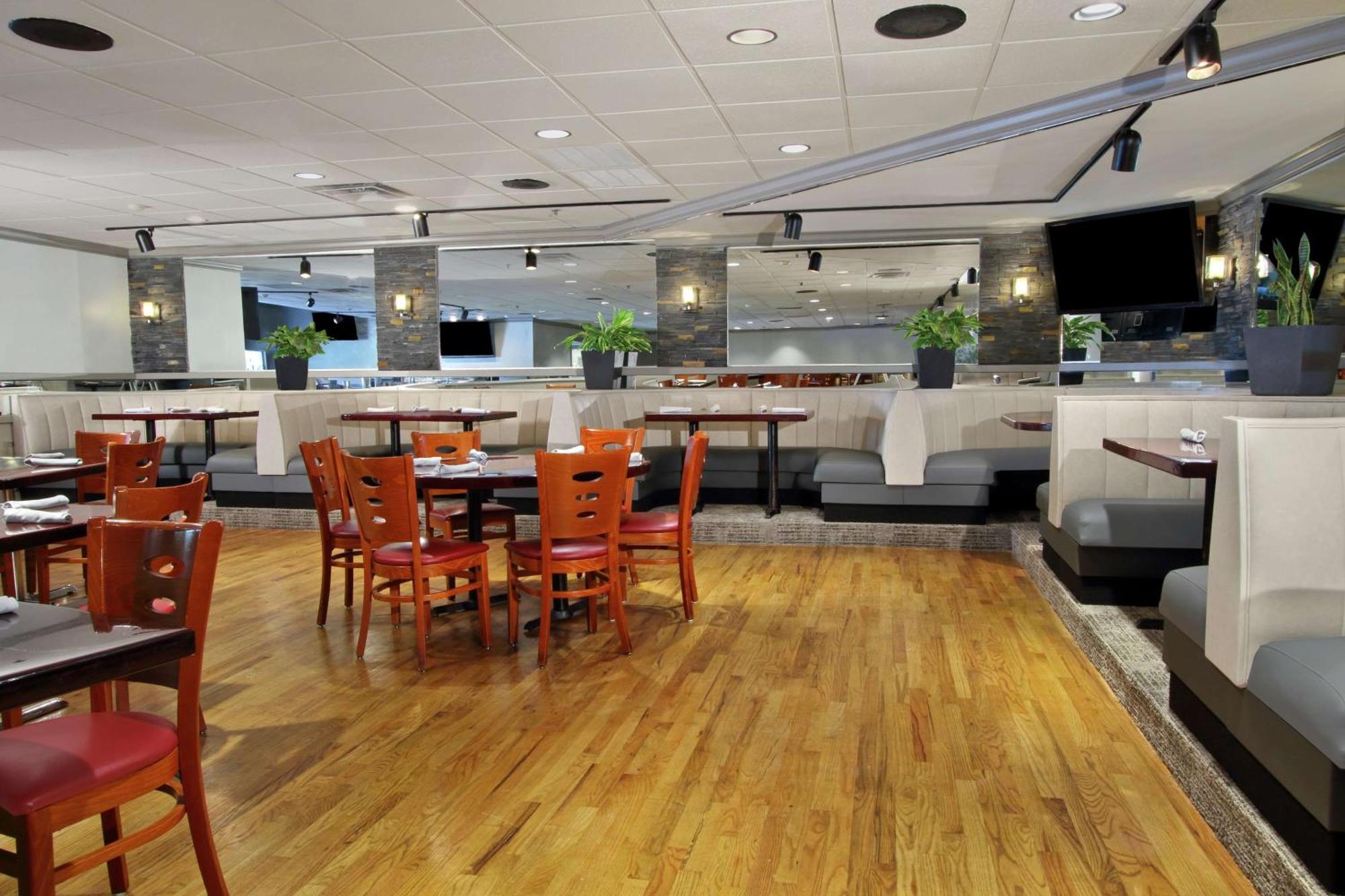מלון Doubletree By Hilton מאוואה מראה חיצוני תמונה