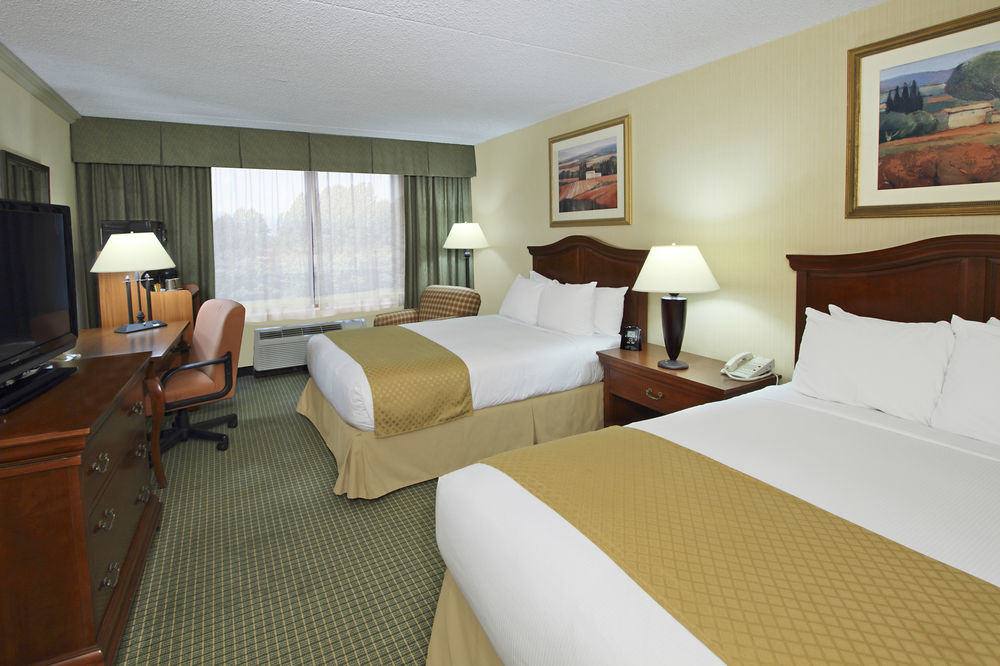 מלון Doubletree By Hilton מאוואה מראה חיצוני תמונה